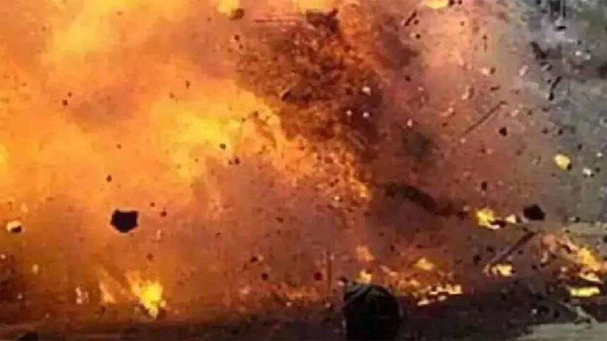 झारखंड के जंगल में नक्सली IED विस्फोट, दो ग्रामीणों की गई जान