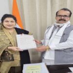 केंद्रीय राज्यमंत्री कुरियन से राज्यमंत्री  कृष्णा गौर ने की भेंट