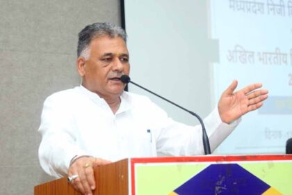 रिसर्च स्कॉलर्स के लिए नया नियम, विश्वविद्यालय तय समय पर जारी करेंगे PhD कैलेंडर