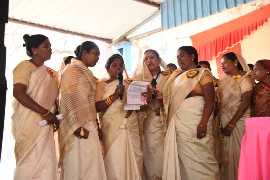 स्वास्थ्य पंचायत सम्मेलन: रामगढ़ में मितानिनों के कार्यक्रम में पहुंचे मंत्री रा