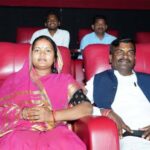 महिला बाल विकास मंत्री ने प्रथम दिवस देखी फिल्म, युवाओं से की प्रेरणा लेने की अप