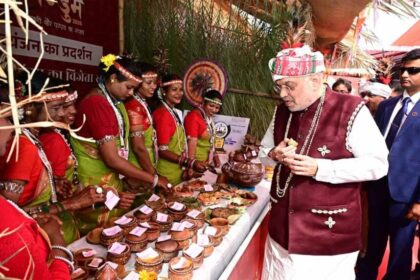 बस्तर पंडुम में दिखी आदिवासी जीवन की झलक, प्रदर्शनी देखकर मंत्रमुग्ध हुए केंद्री