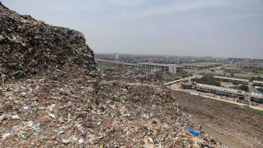 जहां था कचरे का अंबार, वहीं बनेगा मॉडर्न बस टर्मिनल — दिल्ली सरकार का बड़ा क्लीन