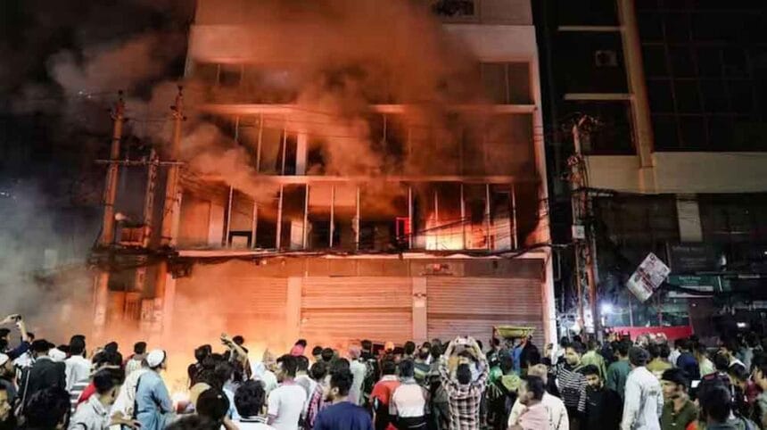 भीड़ बनी जल्लाद! बांग्लादेश में एक महीने में 21 मौतें, सैकड़ों महिलाओं और बच्चों