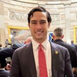 अमेरिकी सांसद का विवादित बयान: डलास में मस्जिदें देख बोले– ‘ये अमेरिका है या पाक