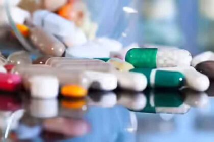 फार्मा सेक्टर में LIC की बढ़ती दिलचस्पी, दिग्गज कंपनी के शेयर पर एक्सपर्ट्स की न