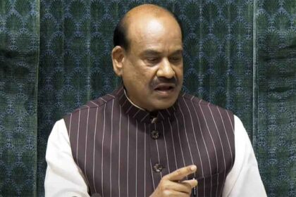 दबाव में काम नहीं करेंगे — कांग्रेस की महिला सांसदों की स्पीकर से शिकायत