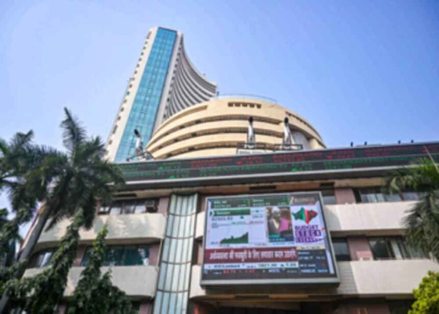 ट्रेड डील के असर: निवेशकों की नजर शेयर बाजार पर