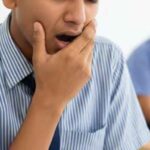 स्कूल में दरिंदगी: मासूम छात्र का जबड़ा तोड़ा, दर्द में जिंदगी—शिक्षक और प्राचार