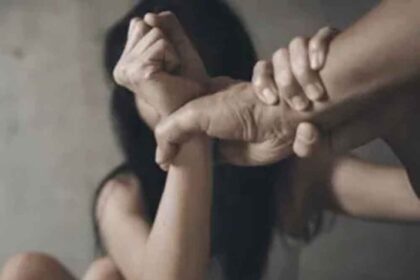 छात्रा के साथ अभद्रता पर बवाल, यूपी में नस्लीय टिप्पणी से बढ़ा आक्रोश