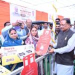 हितग्राहियों को मिली बड़ी सौगात: उज्ज्वला कनेक्शन और ई-रिक्शा से बढ़े रोजगार के