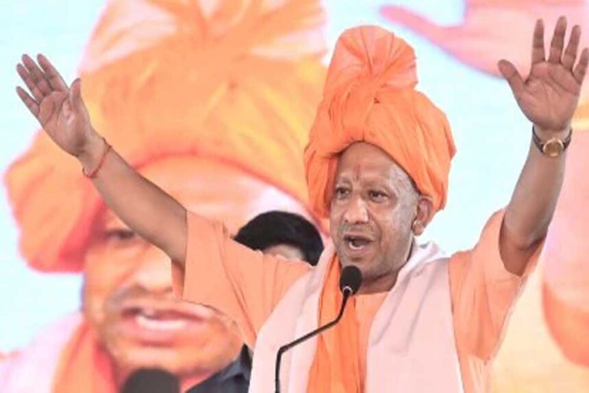 मुख्यमंत्री ने अपनी सरकार के कार्यों को गिनाया तो समाजवादी पार्टी को आईना भी दिख