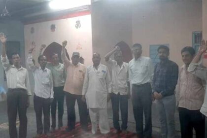 माँ मोटी माता परिसर में ताप्ती–नर्मदा रेल लाइन को लेकर बैठक संपन्न हुई
