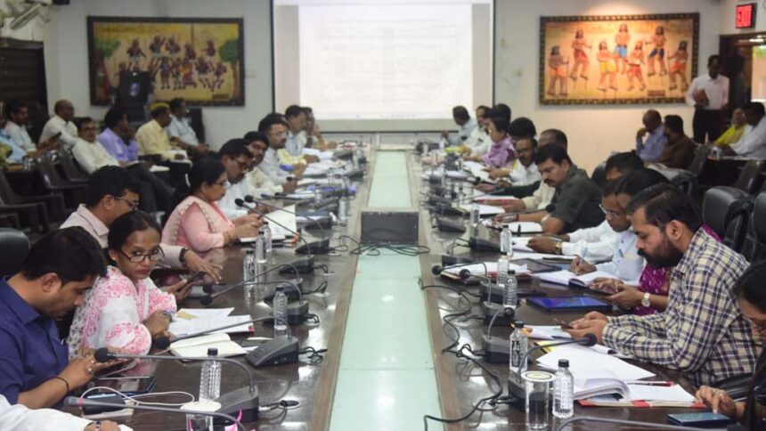 किसानों से लेकर सोलर योजना तक, हर मोर्चे पर तेजी के निर्देश : संजय अग्रवाल