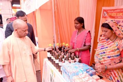 समरसता का संदेश देते हुए मुख्यमंत्री विष्णु देव साय ने होली मिलन समारोह में भाग