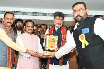 रींवा-रायपुर हवाई सेवा से विकास को मिलेगा नया बल: उपमुख्यमंत्री राजेन्द्र शुक्ल
