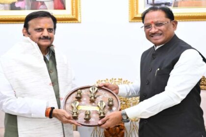 मध्यप्रदेश के उपमुख्यमंत्री राजेंद्र शुक्ला ने मुख्यमंत्री से की सौजन्य मुलाकात