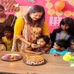 आंगनबाड़ी केंद्रों में न्योता भोज कार्यक्रम: पोषण, शिक्षा और जनभागीदारी का व्याप