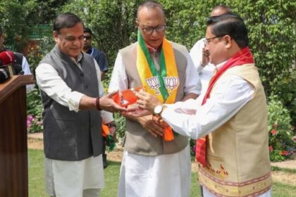 असम BJP की लिस्ट आई, प्रद्युत कांग्रेस छोड़ दिसपुर से, CM हिमंता जालुकबारी से लड