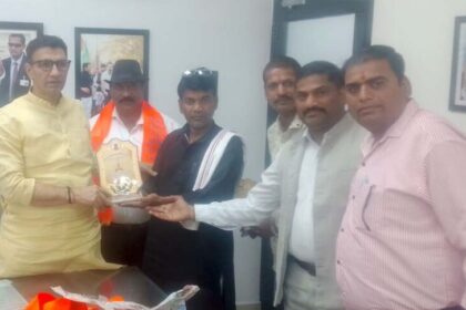 अधिमान्य पत्रकार नेतृत्व समिति के द्वारा जीतू पटवारी से की मुलाकात