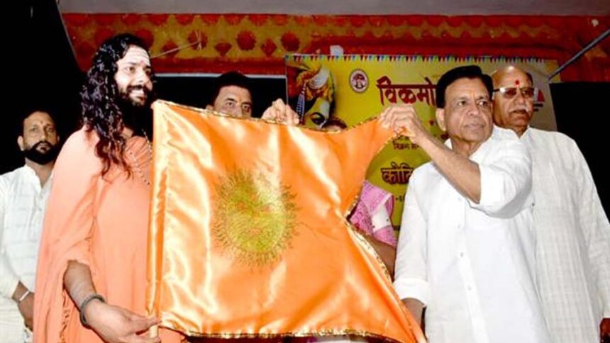 उप मुख्यमंत्री देवड़ा ने पशुपतिनाथ मंदिर में सूर्य उपासना कर ब्रह्मध्वज की स्थाप