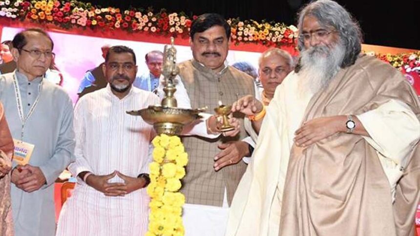 मुख्यमंत्री डॉ. यादव का बयान: ‘आनंद का अनुभव अंतस से होता है, न कि अर्थ से