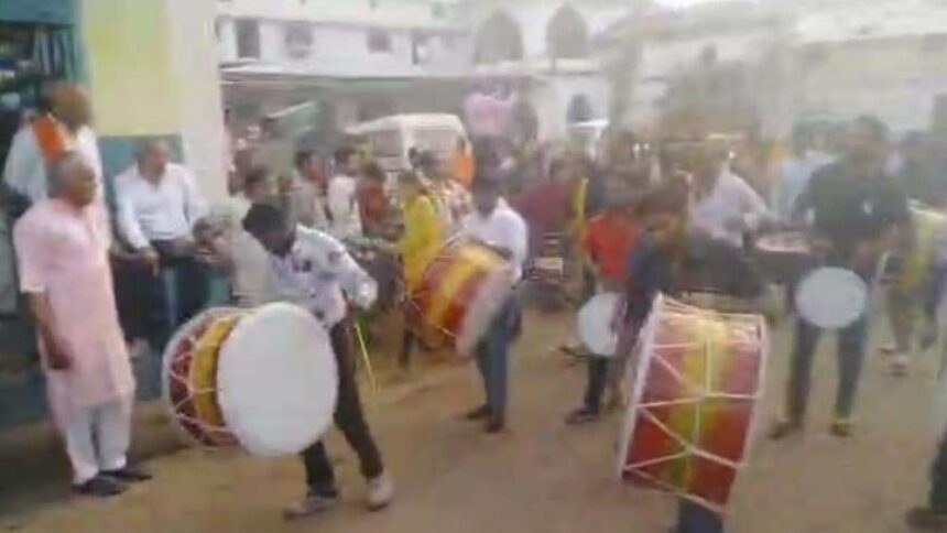 ग्राम अखड़ार में महा विशाल धर्म कुंभ श्री राम कथा एवं श्री राम महायज्ञ की शोभाया