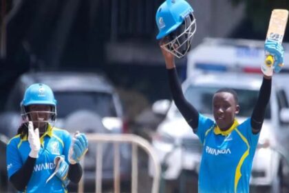 15 साल की क्रिकेटर ने T20I डेब्यू पर शतक लगाकर बनाया वर्ल्ड रिकॉर्ड