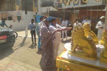 साईं बाबा की यात्रा बड़े धूमधाम से निकल गई