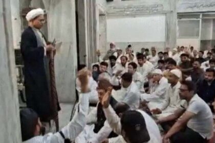 भोपाल में ईद के बाद नारे – अमेरिका-इजराइल मुर्दाबाद, सुन्नी और शिया मस्जिदों में