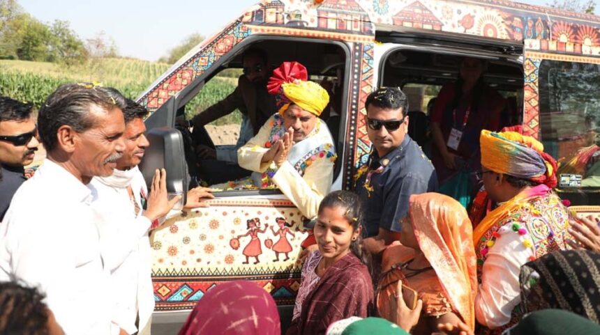 मुख्यमंत्री ने एनआरएलएम की लखपति दीदियों, नेशनल खिलाड़ियों और उन्नत किसानों से स