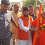 विश्व शांति और कल्याण के लिए प्रार्थना: जगद्गुरु रामभद्राचार्य महाराज का धार्मिक