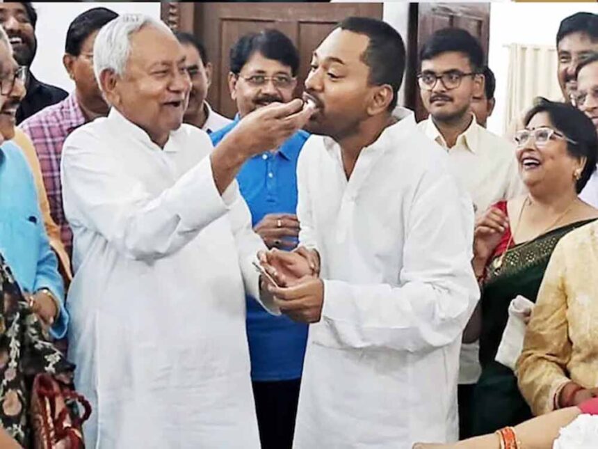 निशांत कुमार की सियासी दस्तक पर जदयू का संकेत, भाजपा बोली– खुले दिल से स्वागत 1 निशांत कुमार की सियासी दस्तक पर जदयू का संकेत, भाजपा बोली– खुले दिल से स्वागत