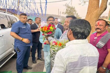 CM हेमंत ने नेमरा गांव में बाहा पूजा का निरीक्षण किया, तालाब और विकास कार्यों का