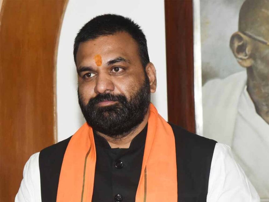 बिहार की सियासत में हलचल: अमित शाह से मिलने दिल्ली पहुंचे सम्राट चौधरी