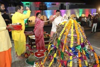 होलिका दहन में मुख्यमंत्री निवास पर गौ-काष्ठ का विशेष उपयोग