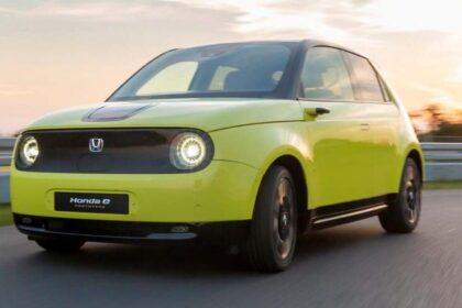 नई इलेक्ट्रिक हैचबैक से विदेशी कंपनी का धमाका, फीचर्स में होंगे शानदार बदलाव, पं