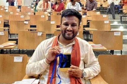UPSC में धार का गौरव: प्रक्षाल जैन ने हासिल की ऑल इंडिया 8वीं रैंक