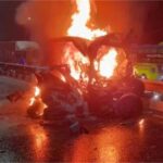 भयानक सड़क हादसा: पानीपत में टक्कर के बाद वैन में आग, पैर फंसने से नहीं बच सकी य