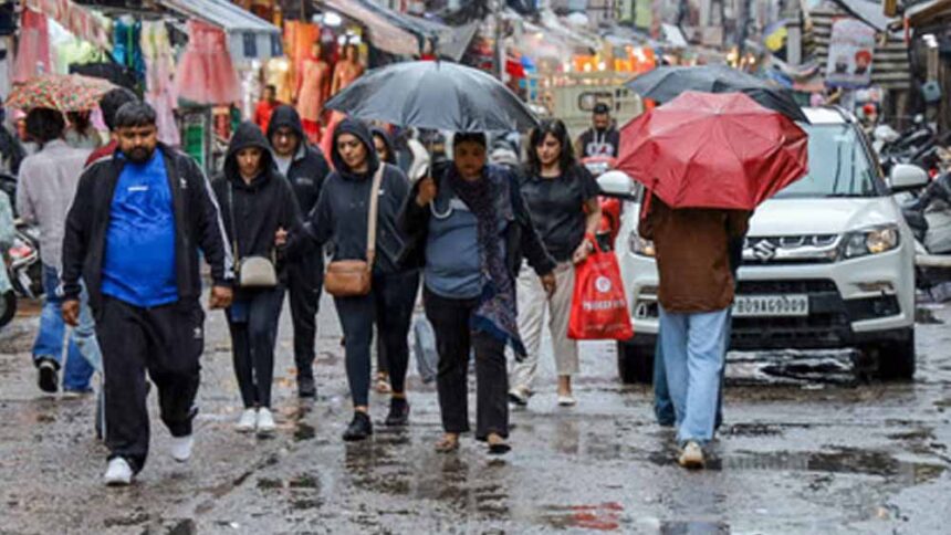 पंजाब में बारिश से बदला मौसम, विभाग ने जारी किया ऑरेंज अलर्ट