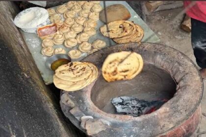 पंजाब विश्वविद्यालय के 28 साल पुराने ढाबा लकड़ी के तंदूर पर परोस रहा भोजन