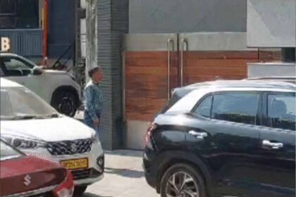 Income Tax Raid: पंजाब के मशहूर ज्वेलर पर छापा, लगातार दूसरे दिन भी जांच में जुट