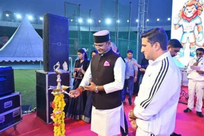 स्वस्थ जीवन का मंत्र: खुद फिट रहें, परिवार को भी करें प्रेरित – मंत्री विश्वास स