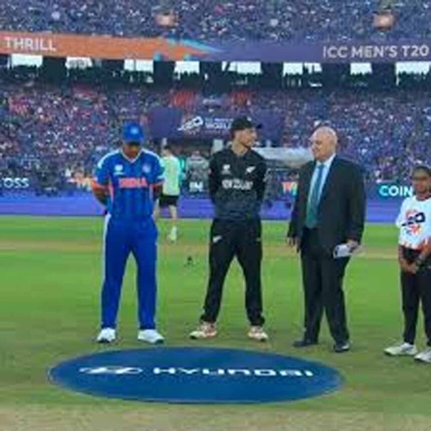 टॉस न्यूजीलैंड के नाम, फाइनल में पहले बल्लेबाजी करेगा भारत