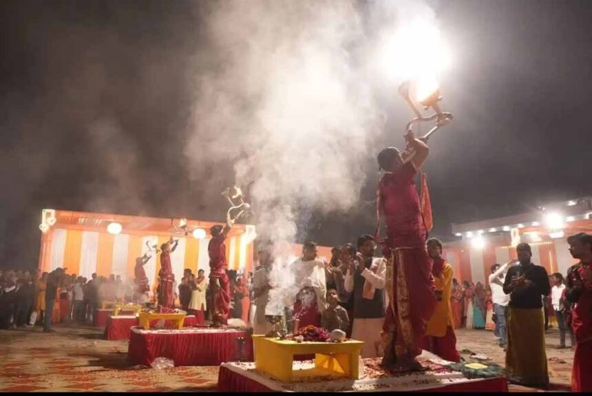 गंगा आरती की तैयारी पूरी, 19 मार्च से श्रद्धालुओं के लिए सुविधाओं का खास इंतजाम