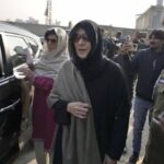 पाकिस्तान में सियासी हलचल: अलीमा खान ने कहा- ईद पर भी नहीं छोड़ेंगे इमरान, सरकार