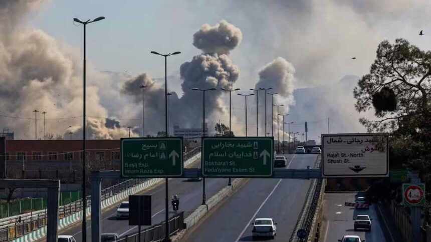 ईरान हालात पर अलर्ट: भारतीय दूतावास ने नागरिकों से कहा- बिना सूचना बॉर्डर पार न